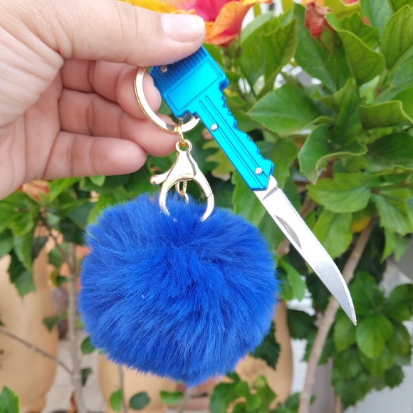 Self defense Keychain ( pick your color) - Picture 6 of 11